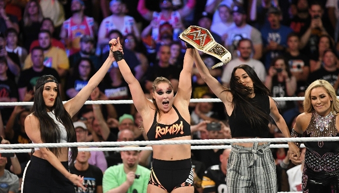 不满足于男性受众群 WWE加码女性元素扩张全球市场