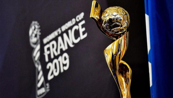 给女足球队加奖金并升舱 FIFA要平衡男女足世界杯