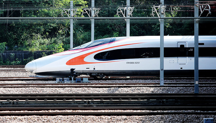 香港段正式通车！广深港高铁带来了哪些投资机会？