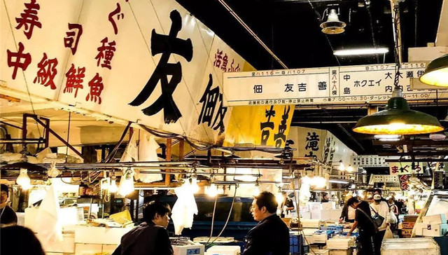 让我们再去吃一次筑地市场！