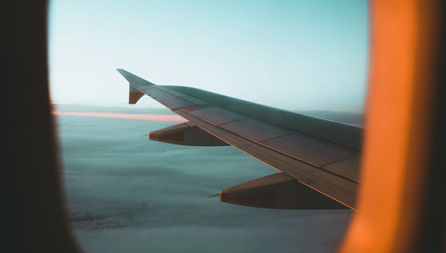 坐头等舱,人生,经济舱,北美航空公司,多伦多,航线,公务舱,FENDI,航班,脚垫