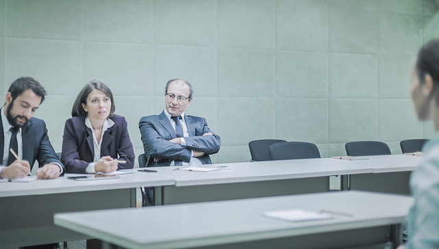 如何在面试和约会中更讨人喜欢？强调努力而不是天赋