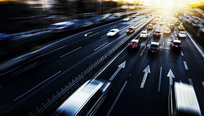新能源汽车,充电车,大货车,货车追尾,货车刹车,高速交警,堵车,电量,里程,发生频率