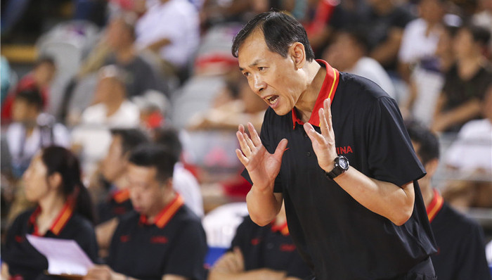 中国女篮主帅许利民的这18个月