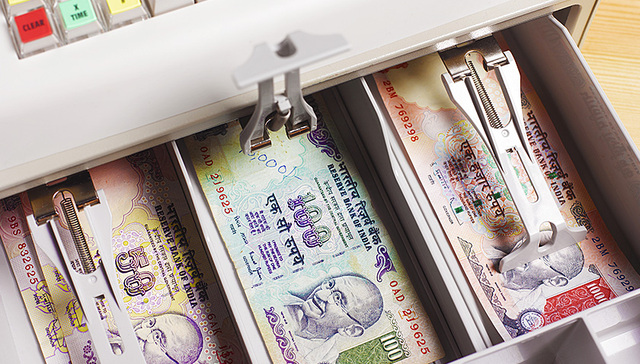 新兴市场货币再遭血洗：印度卢比创新低 印尼盾刷新二十多年低点