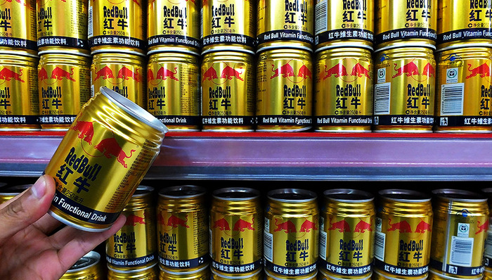 VOSS,红牛维他命饮料有限公司,红牛饮料,财经,战马,生父,养父,中国企业家,许氏,天丝