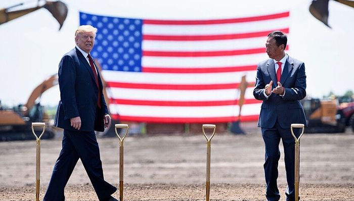 富士康集团,Racine,大屏,人大,美国媒体,液晶面板,面试,知识工人,中文,面板厂