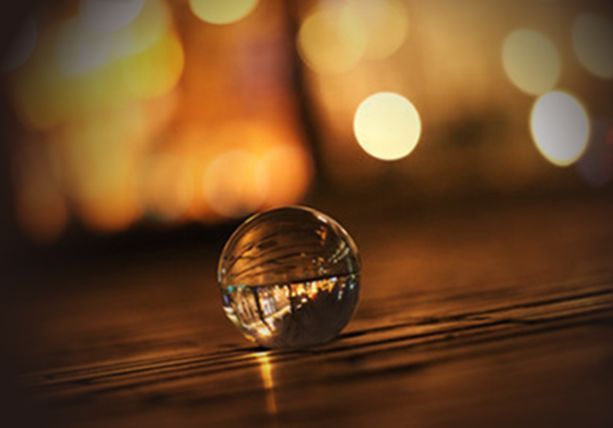 互金晚报：圣盈信等互金公司股价再创新低 曹可凡称从未做互金代言