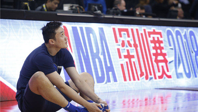 【体育早报】丁彦雨航登场独行侠获胜 金球奖30人名单揭晓