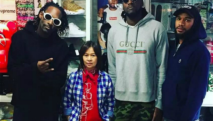 倒卖Supreme的这位中国大妈居然称霸了纽约潮流圈