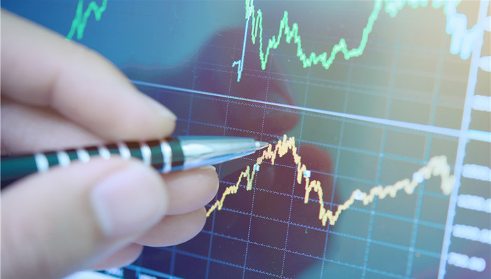 汇率油价双重挤压 航空板块这个秋天有点冷