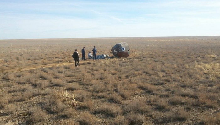 返回舱,飞船返回舱,逃逸塔,１９７５年,俄美,重力加速度,事故调查,轨道舱,载人飞船,深层次问题