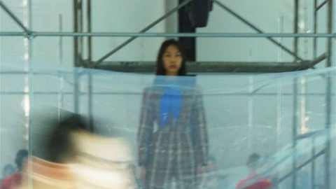 【上海时装周】“女子力”不是假小子，独立自信的女孩是什么样子？