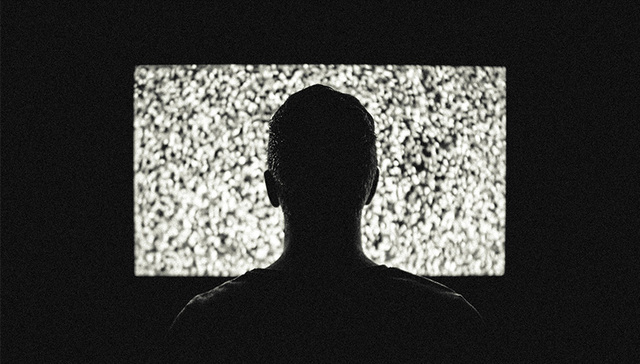 一地鸡毛,带动大盘,艺人,文娱,影视公司,生态,限薪令,片酬,犀牛,休克