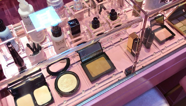 共享美妆空间，能拯救你那些脱妆如鬼的时刻吗？