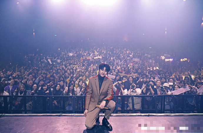 粉丝,showcase,UNIQ,图鉴,TFBOYS,球员,偶练,灯牌,偶像练习生,NINEPERC