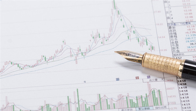 创业板估值位于历史最低 但业绩增速放缓分析师继续唱空