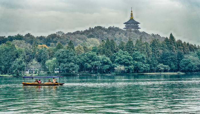 财政政策,财政赤字,基建,宏观经济,减税