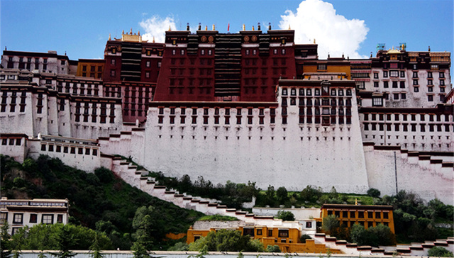 地方新闻精选|布达拉宫回应“因每年下陷1米，2020年闭馆”：纯属谣言