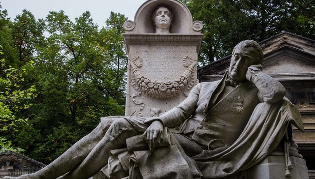 巴黎为什么一墓难求？