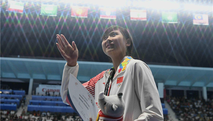 “不疾不徐 嘉禾自来”——记游泳新星王简嘉禾