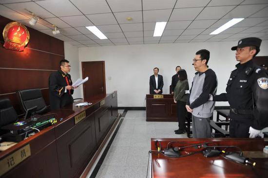 王宝强前经纪人宋喆涉职务侵占案宣判：获刑6年