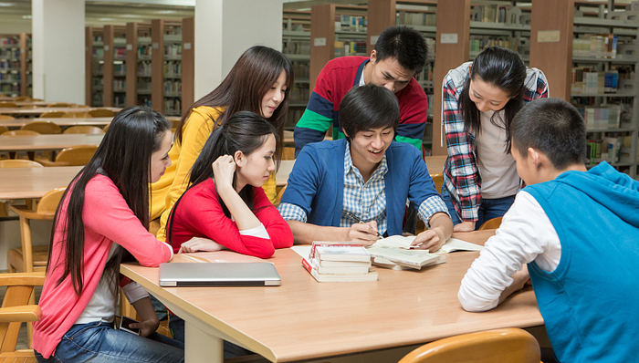 华中科技大学,考试,宽进严出