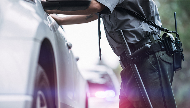 章莹颖案新线索：监狱线民称嫌犯冒充警察骗受害者上车