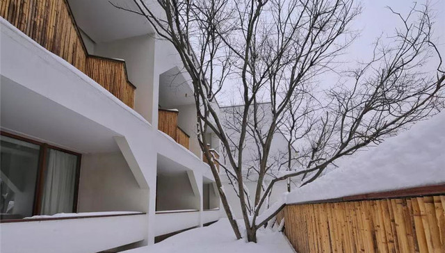 MUJI 风的冷淡酒店走红设计圈，前身还是江南一家网红餐厅