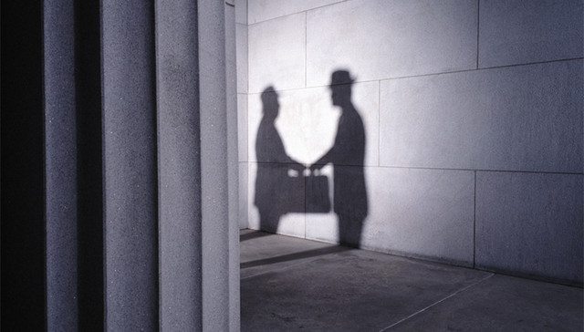 中国退市第一股的神秘接盘人