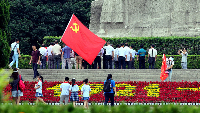 党要管党,伟大工程,党的政治建设,党的历史,从严治党,马克思主义政党,伟大复兴,马克思主义执政党,启