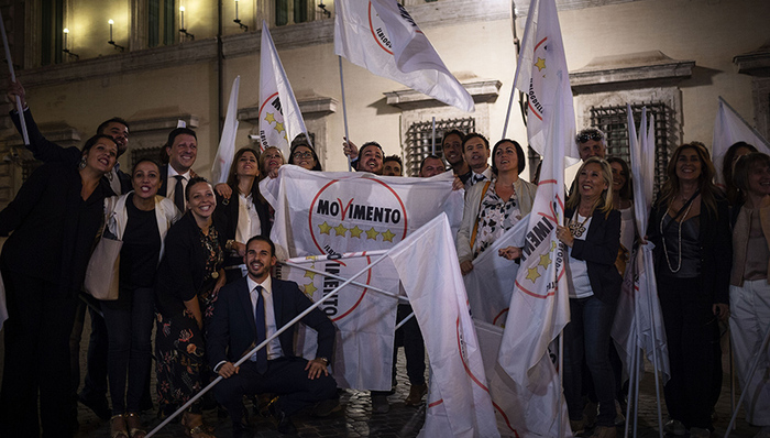 权力游戏,经济世界观