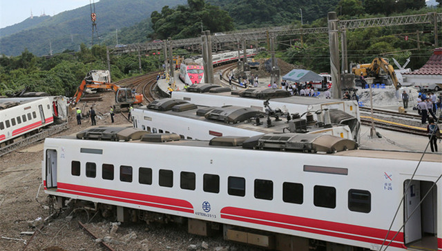 台铁出轨,驾驶司机