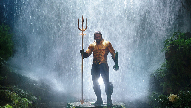 巨石强森,Netflix,蝙蝠侠,毒液,正义联盟,沙赞,钢骨,海王,超人,超级英雄