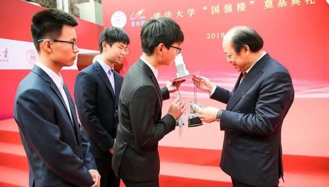 22亿元捐赠清华，杨国强鲜为人知的公益慈善之路