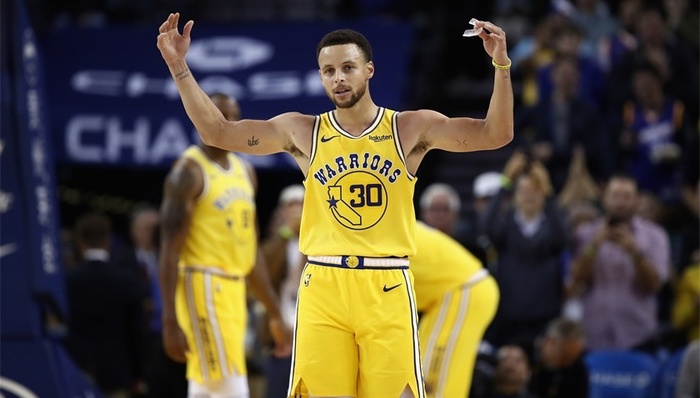 【体育晚报】库里三分命中数升至历史第五 下赛季中超球衣将印球员名字