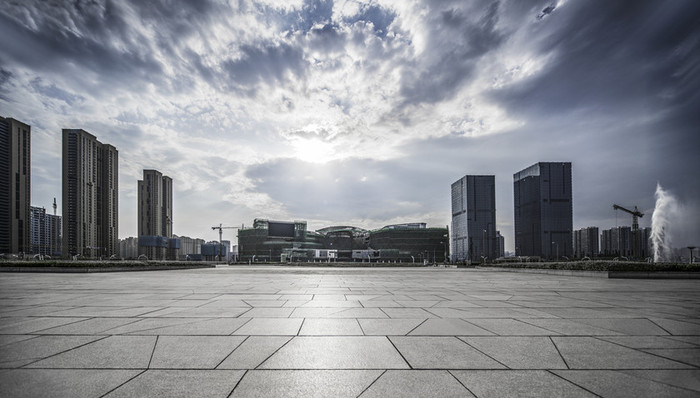 华侨城,土地市场