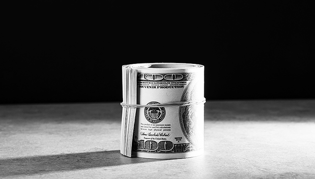 亿邦,朱晓琳,投资者,券商分析师,矿机,服务器,银豆网,招股书,中国经营报,资金往来