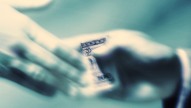 华业,阶段性高点,基金持仓,应诉通知书,资本,跌停,国元证券,起诉状,债务人,应收账款债权