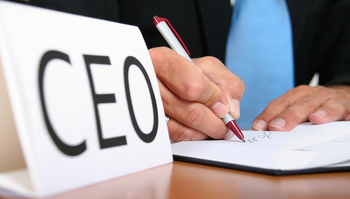 亚马逊,CEO,杰夫瑞•贝佐斯,工程学,MBA,腾讯,马化腾,银河娱乐,吕志和,科技,消费,医药,格