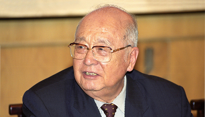 王光英,享年,逝世,同志,中国民主建国会,中华全国工商业联合会,副主席,九届,10月,央视新闻