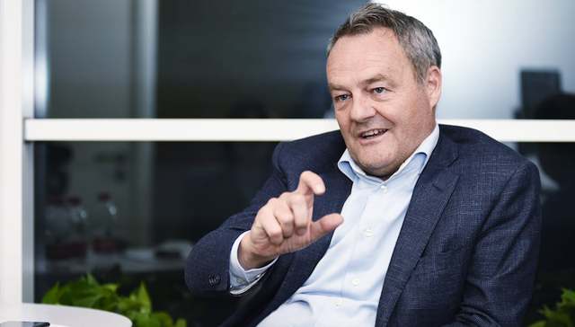 雅芳,Jan,Zijderveld