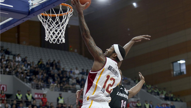 【体育早报】辽宁客场爆冷不敌浙江 巴黎大师赛小德进八强