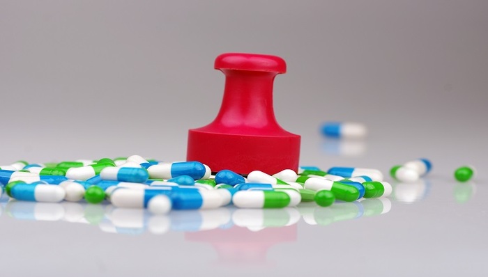 临床常用药价格最高暴涨72倍  到底是谁的责任？