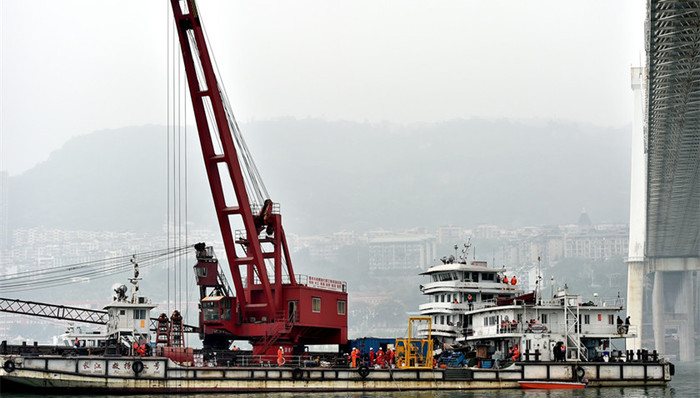 有效保险,公交司机,担责,赔偿责任,刘某,车辆,江中,公交公司,以危险方法危害公共安全罪,法制日报