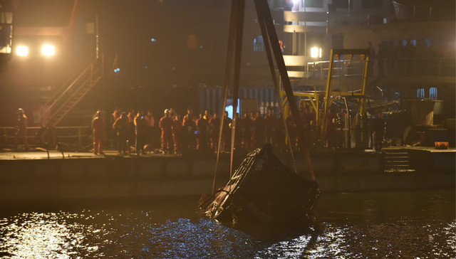 万州,公交车,人民日报