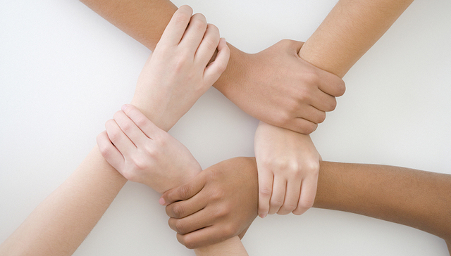 现有法律分布零散 中国是否该单设儿童保护法？