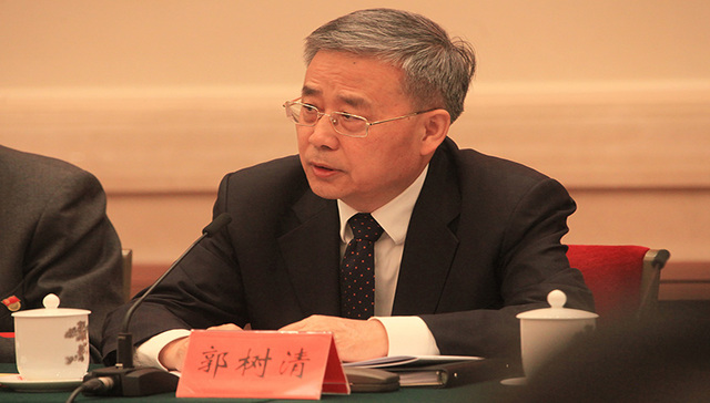 郭树清： 初步考虑对民企贷款要实现“一二五”的目标