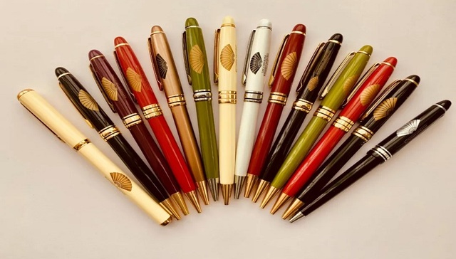 我们住遍世间好酒店，只为搜寻世间最美的笔