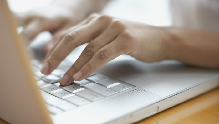 杨永信,杨叔,家长,网瘾,强迫入院,新闻调查,电击,蔡智,篱笆庄秘闻,柴静